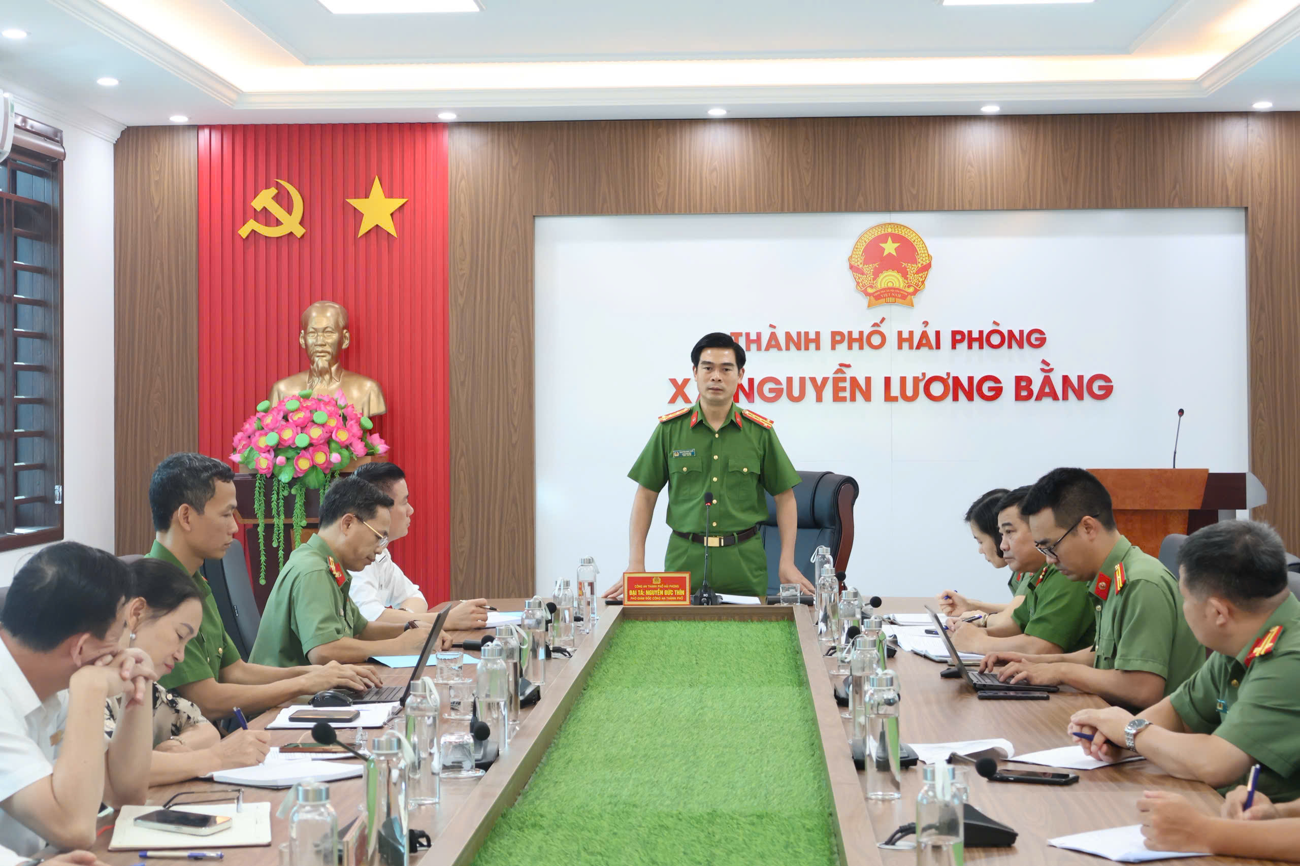 Lãnh đạo Công an thành phố kiểm tra công tác chuẩn bị tổ chức điểm “Ngày hội toàn dân bảo vệ ANTQ” năm 2026 tại xã Nguyễn Lương Bằng
